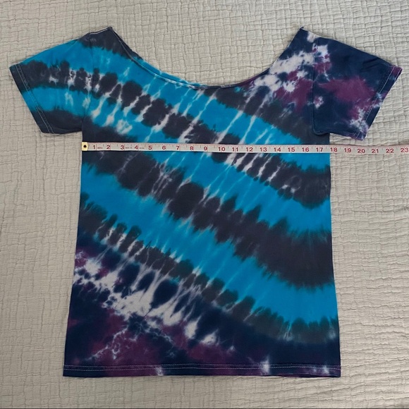 Distressed Tye Dye T-Shirt NEEDS SOME LOVE! - Picture 14 of 15